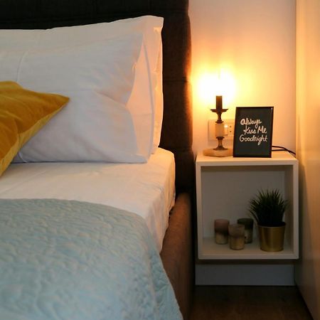 Apartments Tona ซาบอริซ ภายนอก รูปภาพ