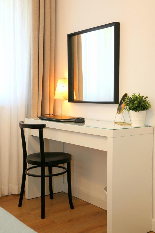 Apartments Tona ซาบอริซ ภายนอก รูปภาพ