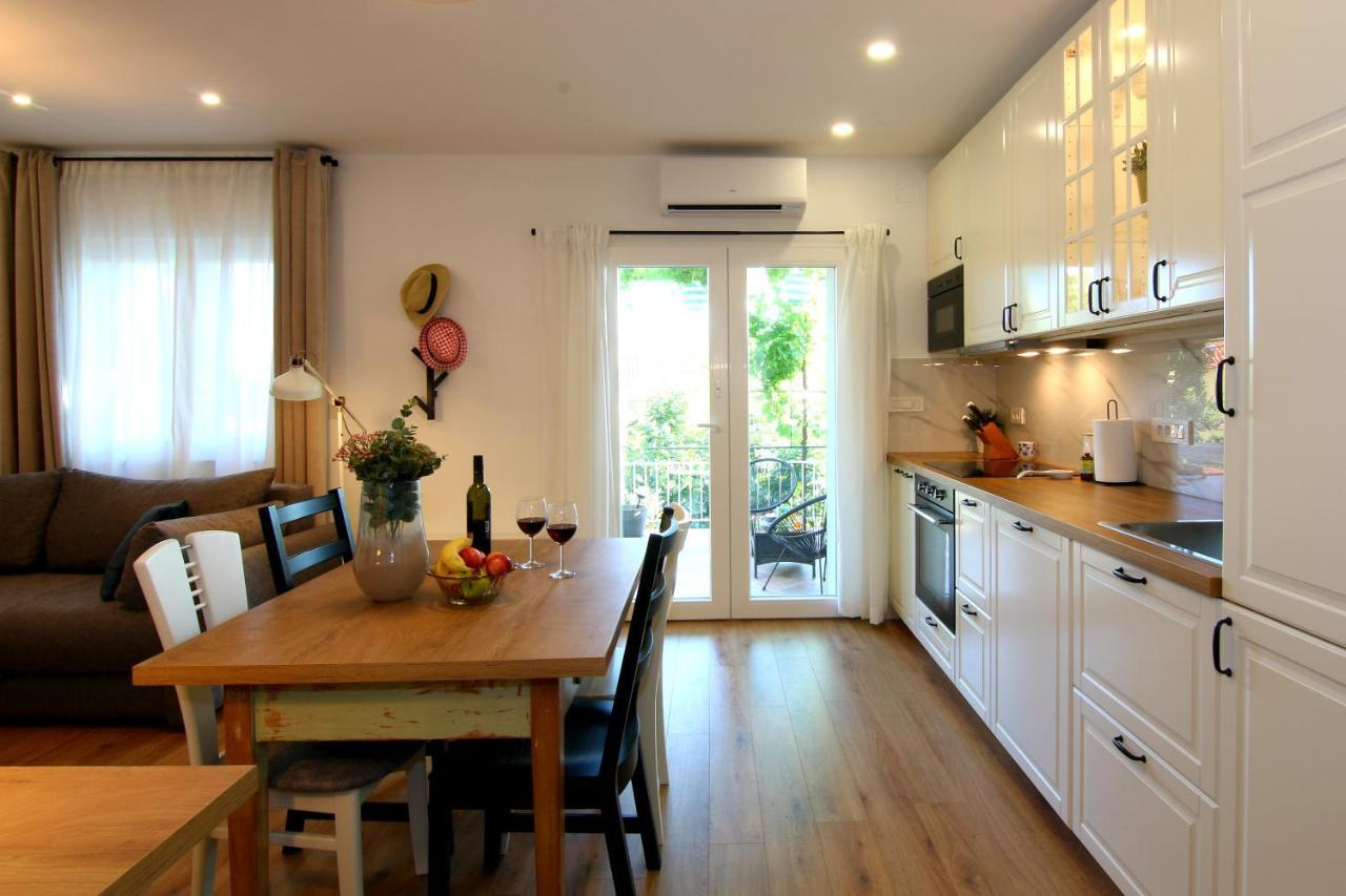Apartments Tona ซาบอริซ ภายนอก รูปภาพ