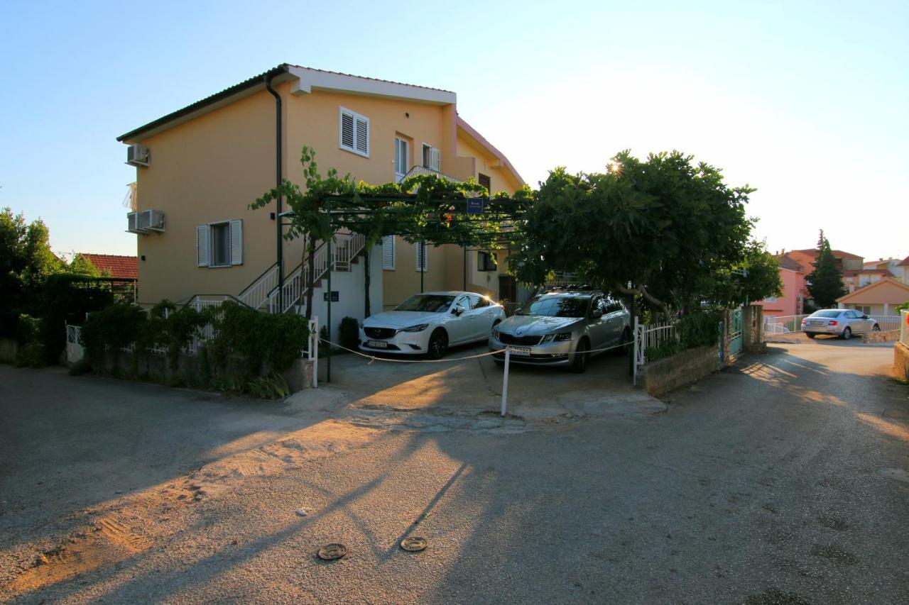 Apartments Tona ซาบอริซ ภายนอก รูปภาพ